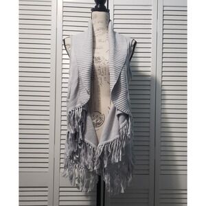 Design History Knit Cardigan Size Small Light Gray Sleeveless Open Front Fringe